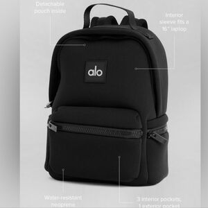 nwt ALO Yoga Neoprene Datachable Pouch Black Backpack